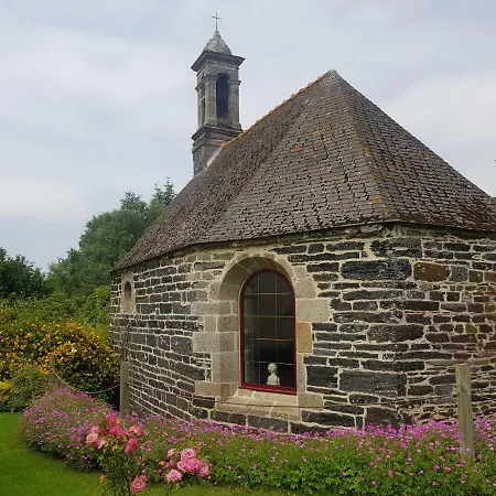 Atypique Dans Chapelle Briec