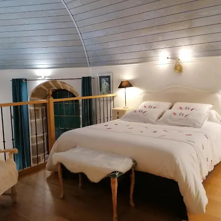 Atypique Dans Chapelle Hébergement de vacances