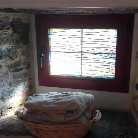 Atypique Dans Chapelle Hébergement de vacances *