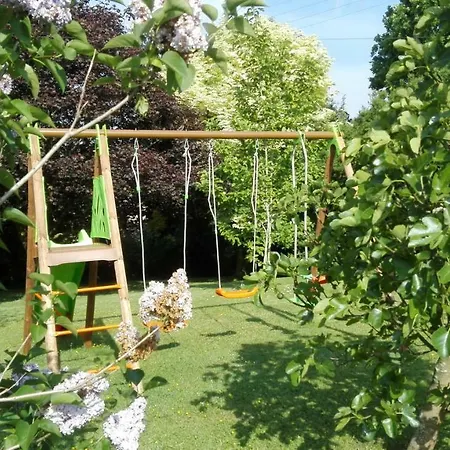 Atypique Dans Chapelle Hébergement de vacances